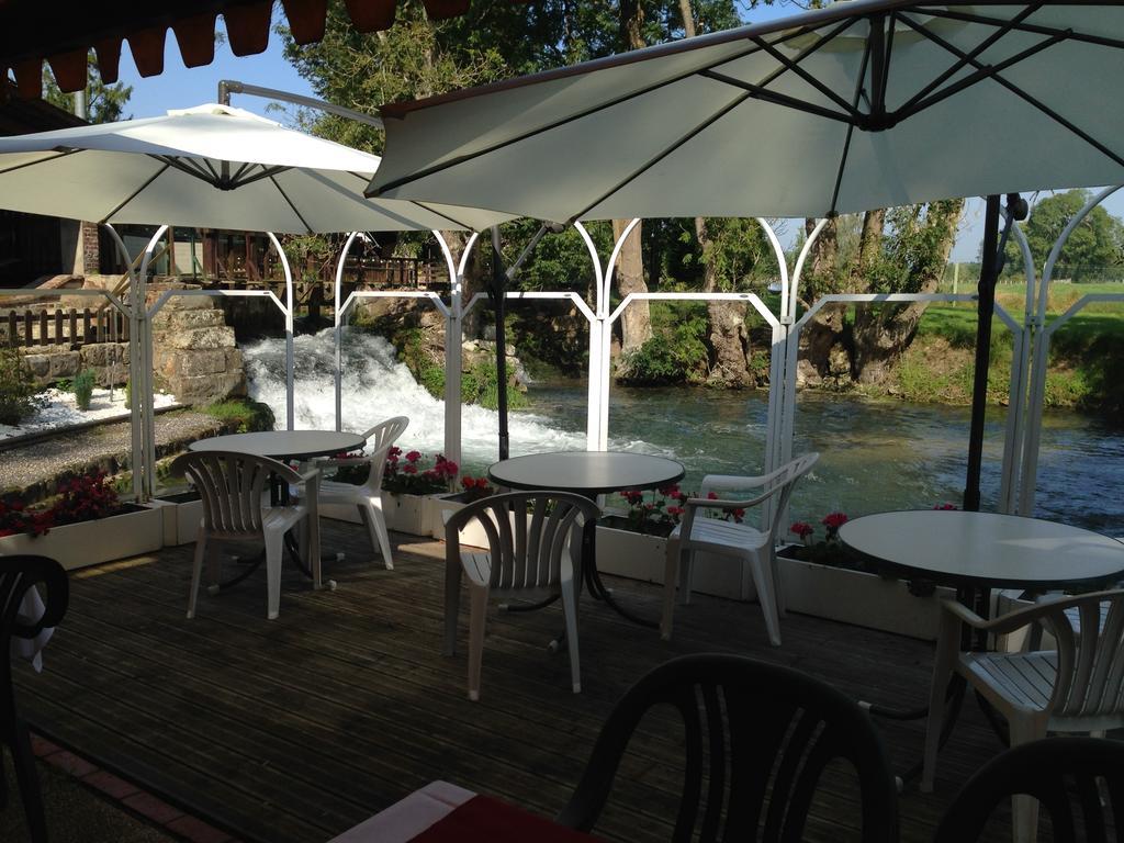 Logis - Hotel & Restaurant Moulin Des Forges Saint-Omer-en-Chaussée Exteriör bild