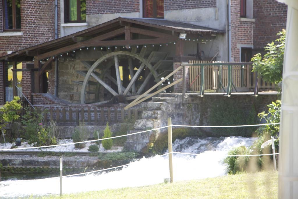 Logis - Hotel & Restaurant Moulin Des Forges Saint-Omer-en-Chaussée Exteriör bild